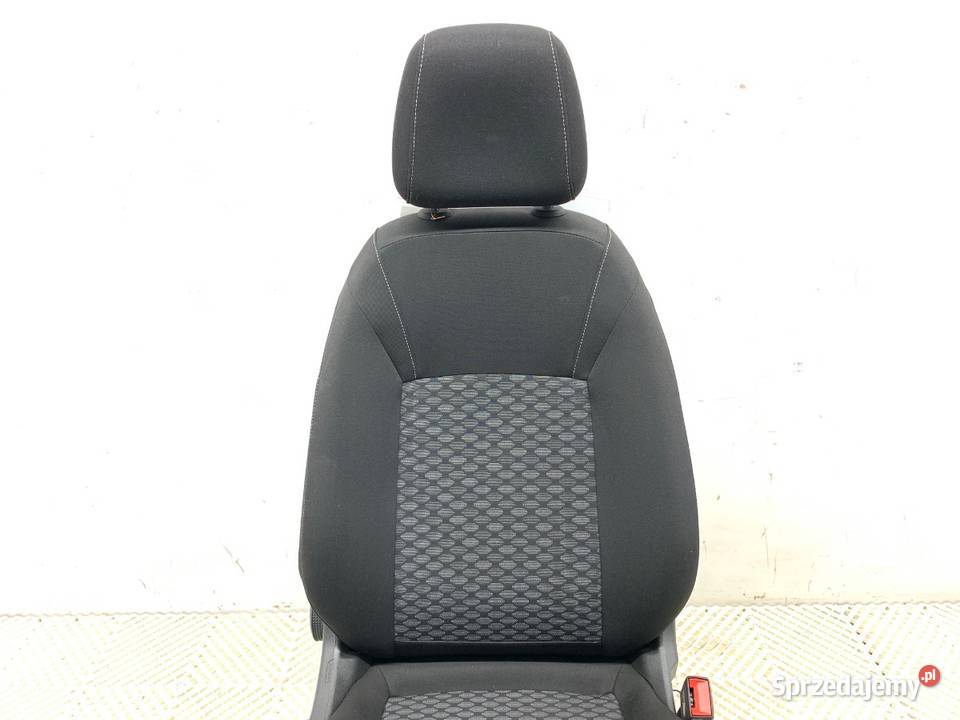 FOTEL PRAWY PRZÓD OPEL ASTRA K Hatchback