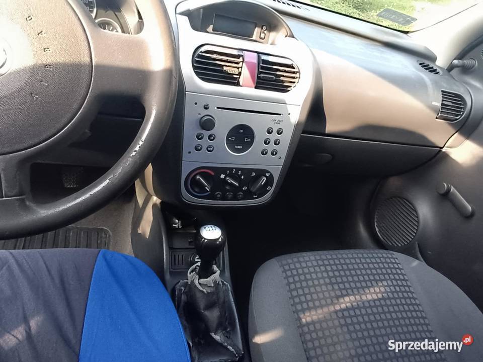 Opel Corsa C 2003 r manualna Corsa Sanok
