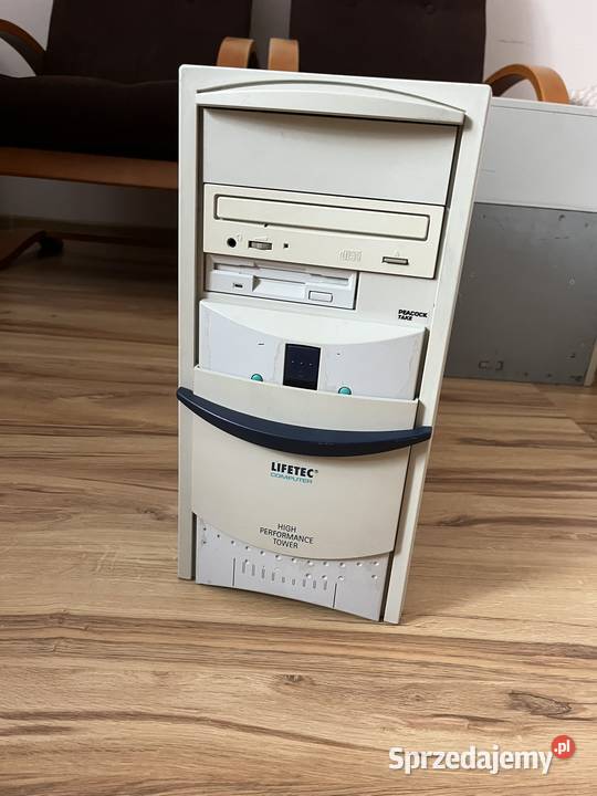 Zabytkowy komputer PC AT Lifetec Cyrix 120MHz Brzana