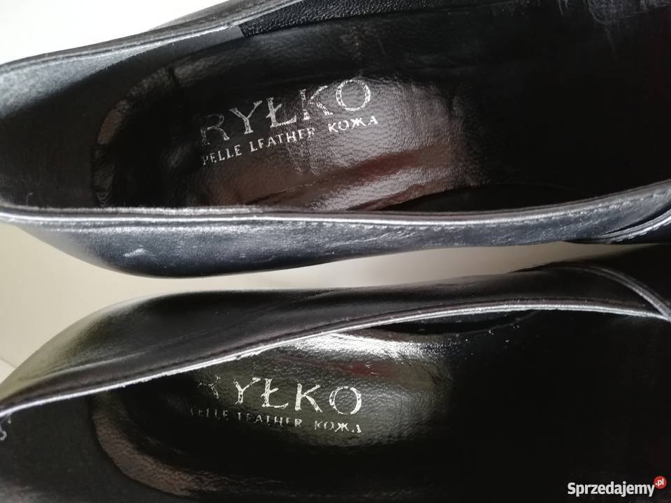 Wygodne półbuty RYŁKO czarne r 365 czółenka Budy Barcząckie sprzedam
