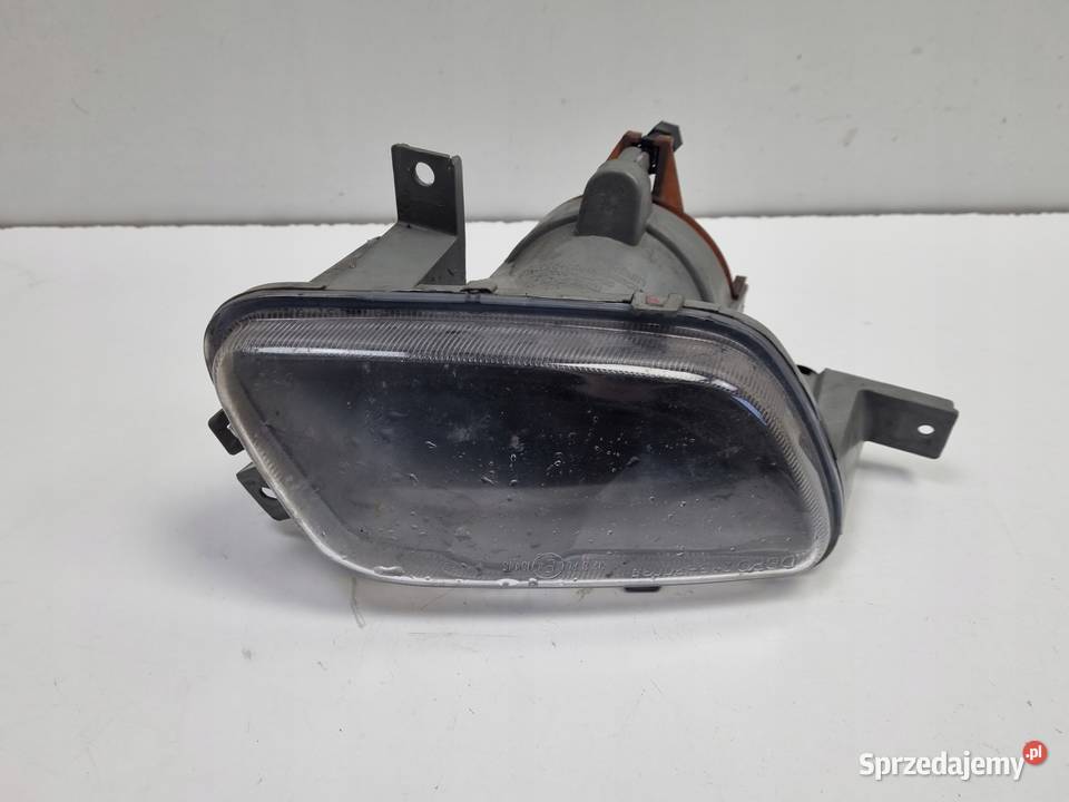 Volvo XC70 I V70 II lift PRAWY PRZEDNI HALOGEN Lampy przednie Janów