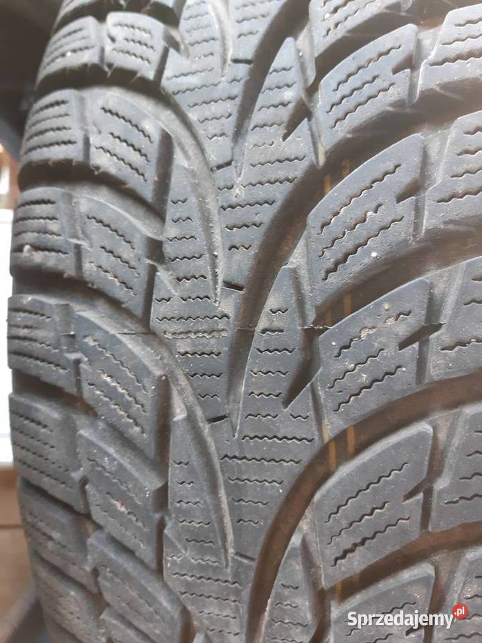 Opony zimowe Nokian 17565R15 Słupsk sprzedam