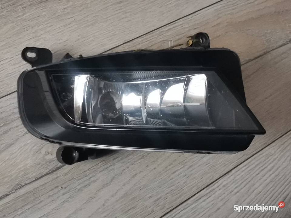 AUDI A4 B8 LIFT 1115 PRAWY LEWY HALOGEN wielkopolskie