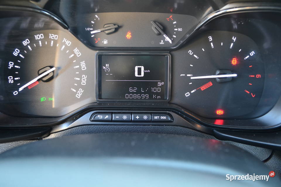 citroen berlingo niski przebieg 8600 manualna sprzedam