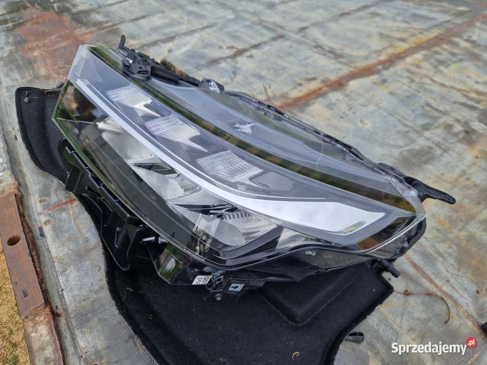 Suzuki SX4 SCross II reflektor Full LED ORG EU osobowe Mielec sprzedam