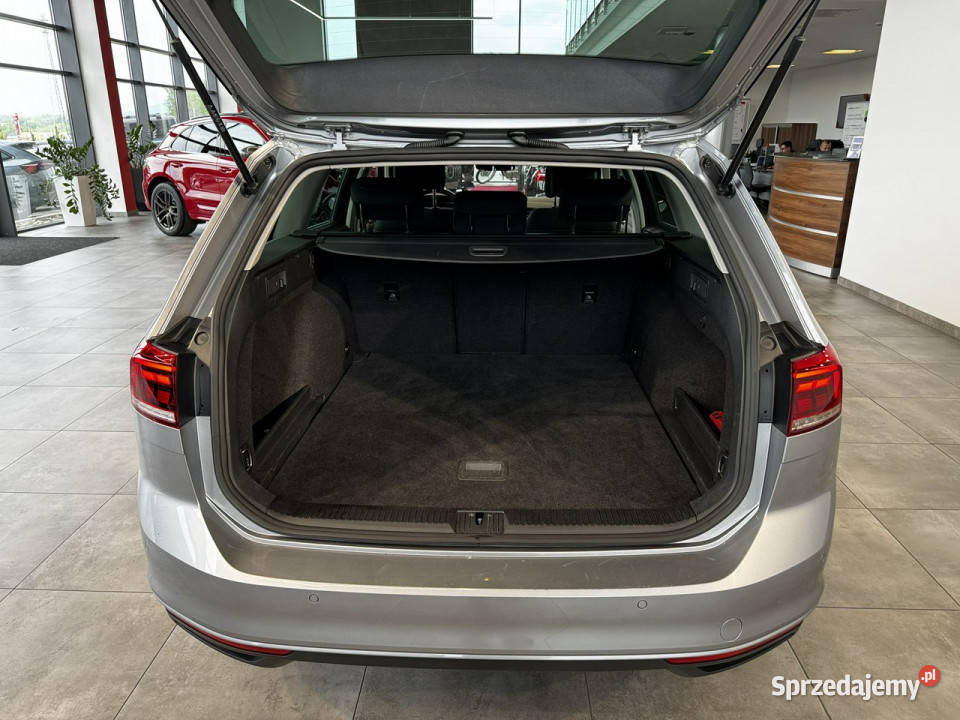 Volkswagen Passat Variant Business 20TDI 150 DSG relingi dachowe Myślenice sprzedam