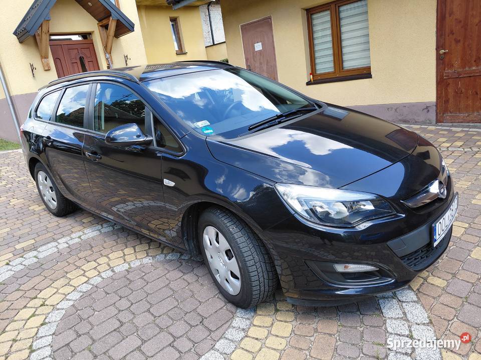 Opel Astra J kombi 2015 140 hak Opole
