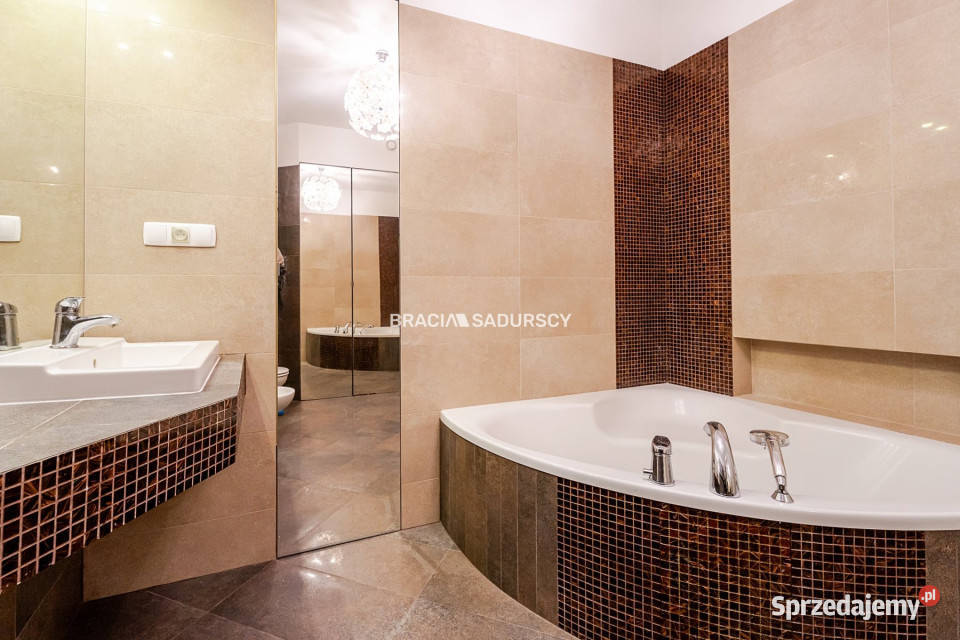 Mieszkanie Kraków Poznańska 8279m2 3pokojowe Rok budowy 2008 sprzedam