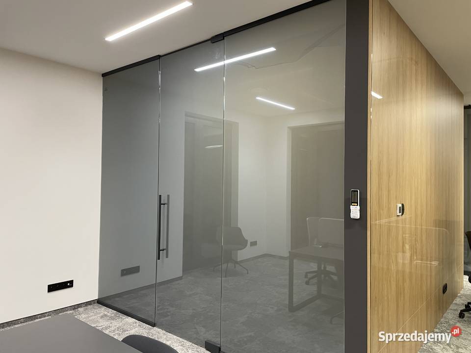 Ścianki szklane gięte indywidualne projekty Pozostałe wielkopolskie Poznań