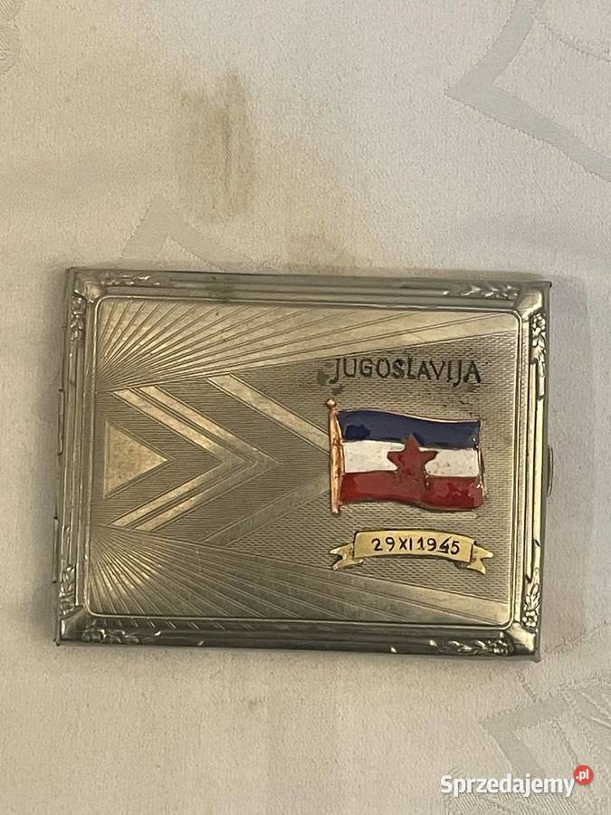 Okolicznościowa posrebrzana papierośnica małopolskie