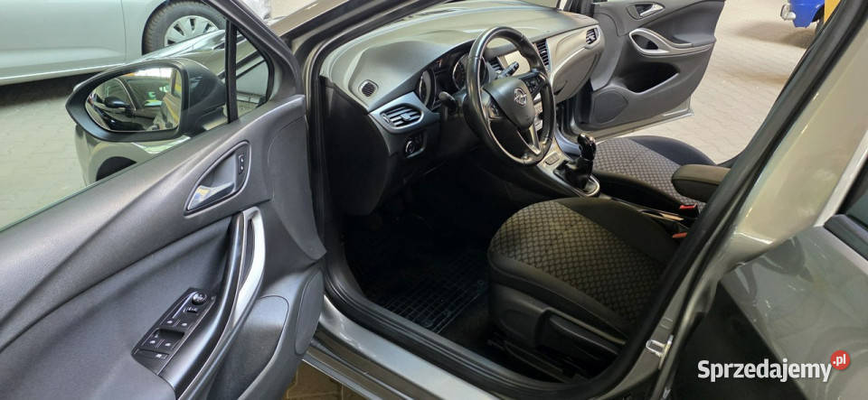 Opel Astra 20192020 OPIS W podanej roczna VAT marża