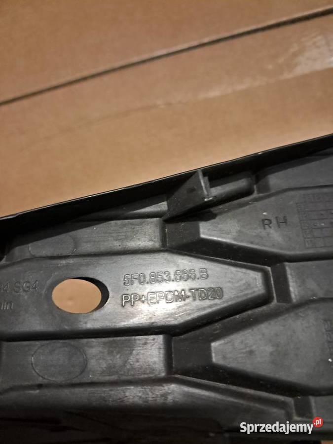 Kratki halogenu Seat Leon FR prawa i lewa Siennica