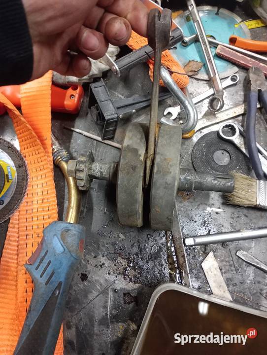 Wał wsk175 Wały korbowe Odrowąż sprzedam