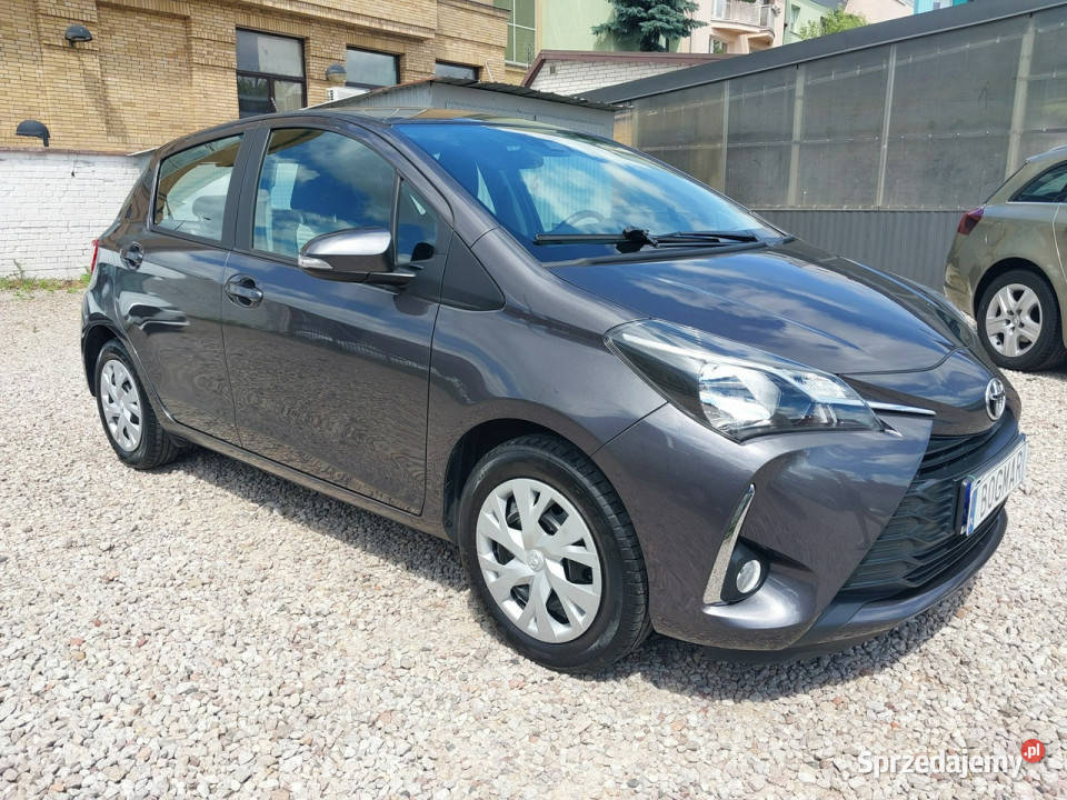 Toyota Yaris 1500 benz SALON Kamera Tempomat III Warszawa