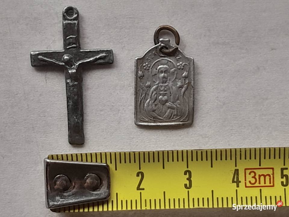Stare zawieszki dewocjonalia medalik i krzyżyk Dąbrowa Górnicza