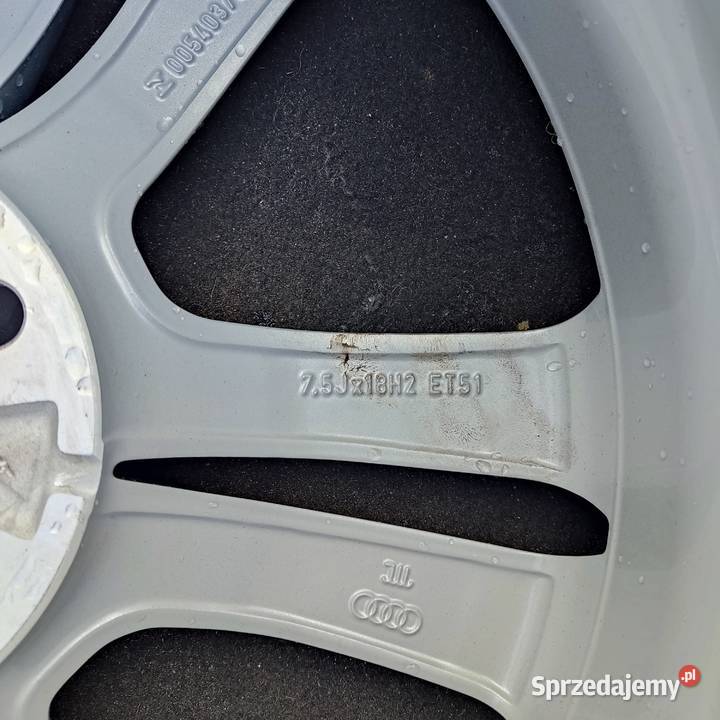 AUDI A3 S3 FELGA 18 75x18H2 ET51 5X112 Radom