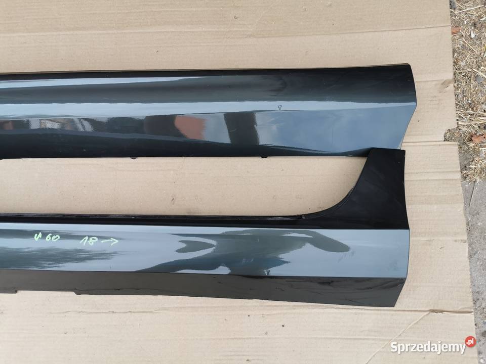 Listwa progowa Volvo v60 s60 3 III 724 18 Rok produkcji 2019 Sieraków