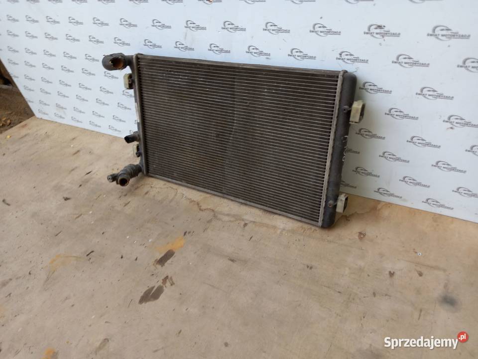 AUDI TT 18 10r chłodnica wody Kielce