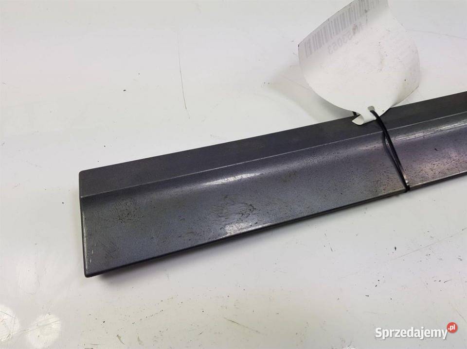 LISTWA BOCZNA PRAWA VOLKSWAGEN PHAETON II LIFT Lipno