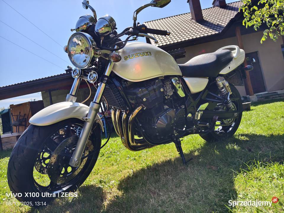 SUZUKI GSX INAZUMA czterosuwowy Suzuki