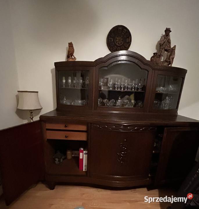 Kredens oszklony Kraśnica