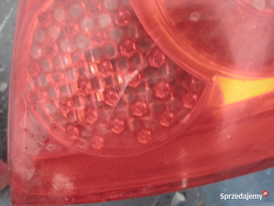 Lampa tylna prawa lewa Peugeot 307 hartchback