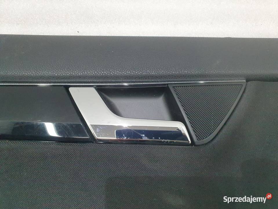 TAPICERKA DRZWI LEWY TYŁ MERCEDES W204 Tapicerki samochodowe wielkopolskie