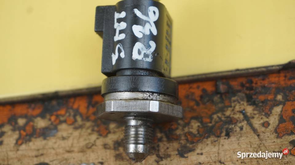A3 8V LEON GOLF 14 TFSI 15r 122 CXS czujnik Regulatory ciśnienia paliwa sprzedam