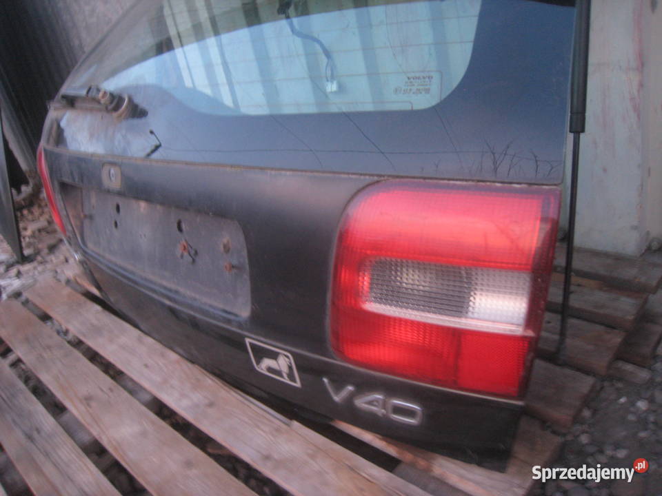 Blenda klapy tylnej tył Volvo v40 9600