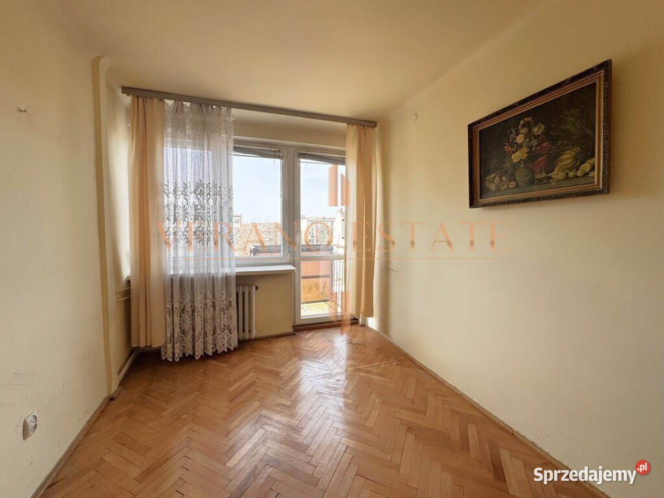 3 pokoje 57 m 2 balkony duży potencjał Rok budowy 1964 Radom