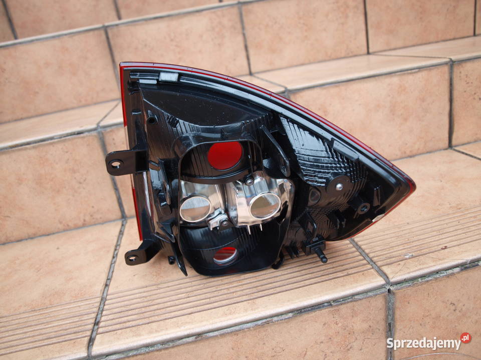 Skoda Rapid lampa lewa tył 2016 2019r europa