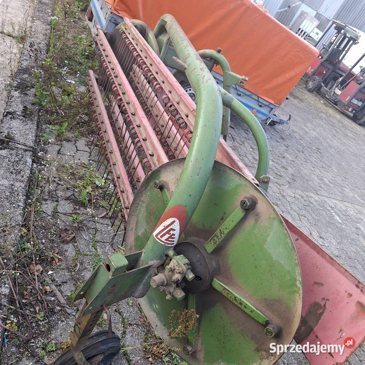 Zgrabiarka grzebieniowa Karsin