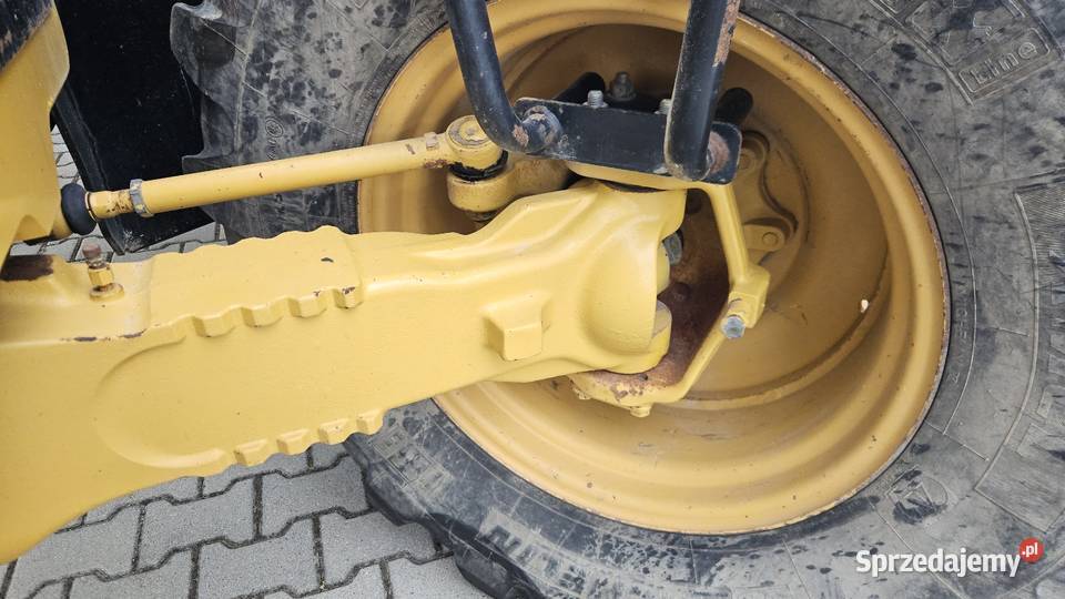 Ładowarka teleskopowa CATERPILLAR TH 330B lubelskie Tarnogród
