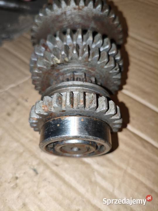Oryginalny wałek skrzyni biegów że wstecznym Leszno
