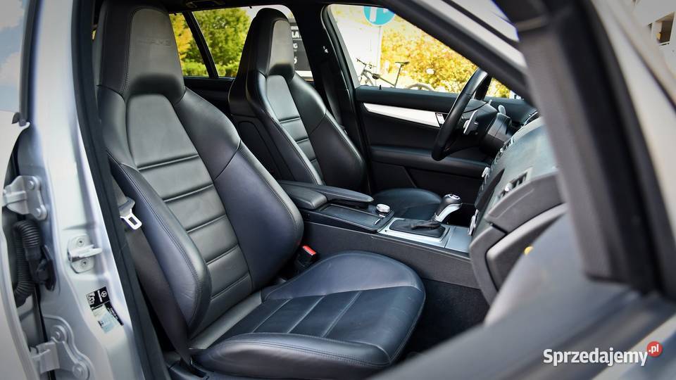 Mercedes C63 AMG S204 P30 Polski Salon 2 automatyczna Warszawa sprzedam