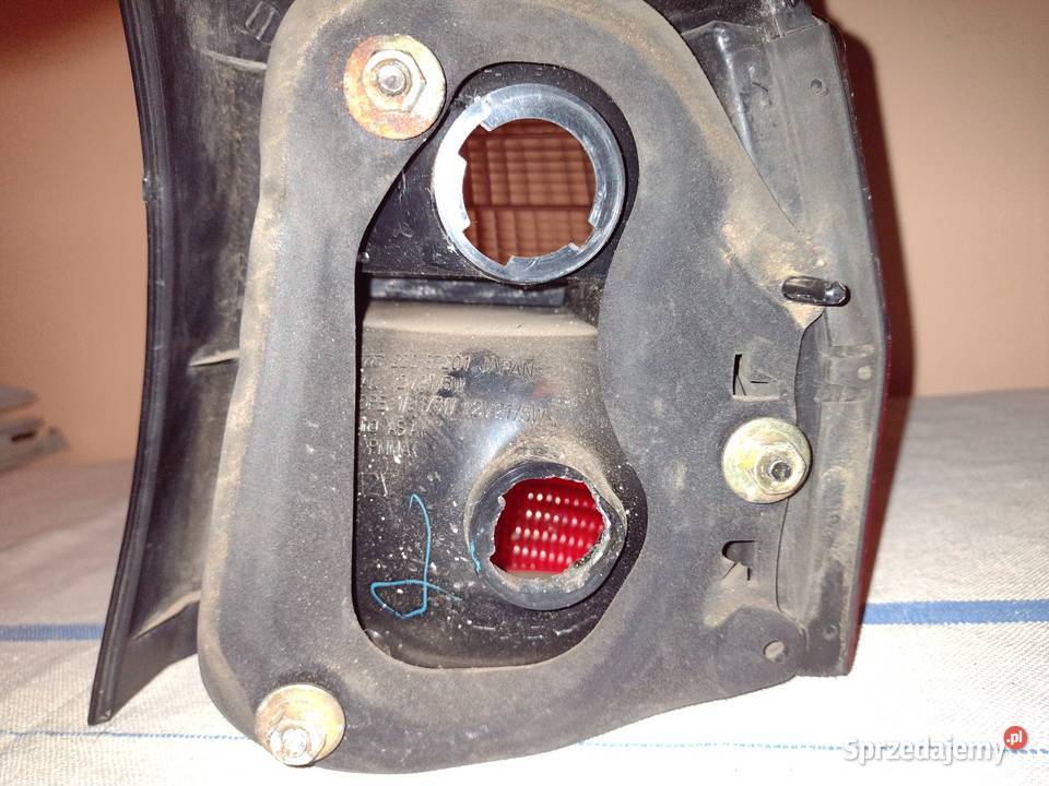 Sprzedam lampa tylna Mitsu Galant kombi 2000 Rok produkcji 2000 Wrocław sprzedam