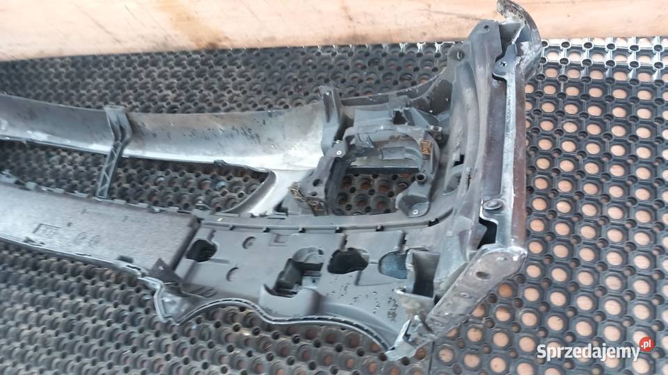MERCEDES W203 AMG ZDERZAK PRZÓD HALOGEN Karoseria Zbierkowo sprzedam