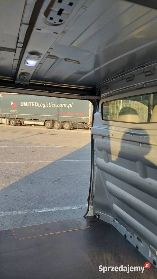 Opel Vivaro 2xdrzwi klima 20 super stan Końskie