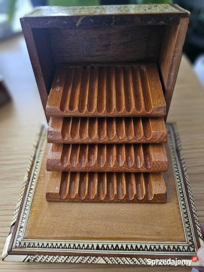 Papierosnica orient Inkrustowana