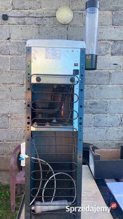 Dystrybutor wolnostojący BorgOverstrom CW 698 Dębica