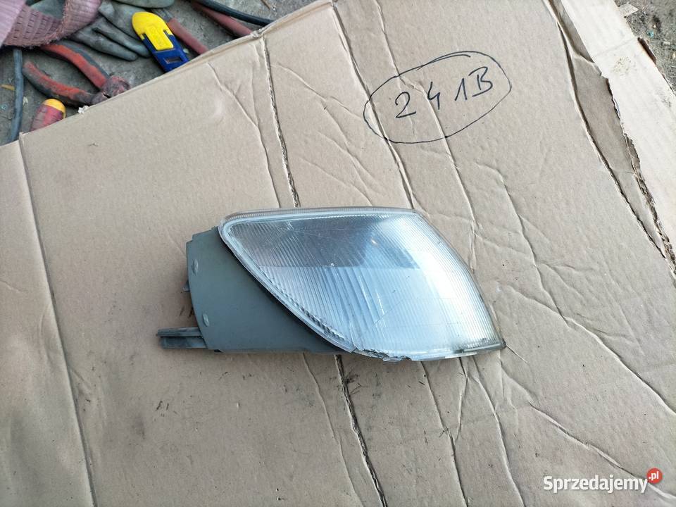 PEUGEOT 306 XN KIERUNKOWSKAZ PRAWY osobowe