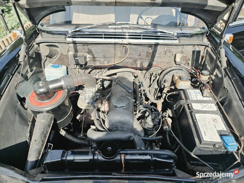 Mercedes 190C W110 Skrzydlak Sedan / Limuzyna