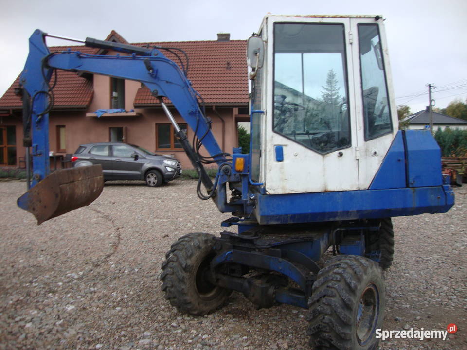 KOMATSU PW30 koparka kołowa waga 3970 Czaplinek