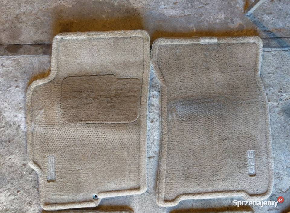 Dywaniki chodniki beżowe komplet Mazda 626 GE Kołobrzeg sprzedam