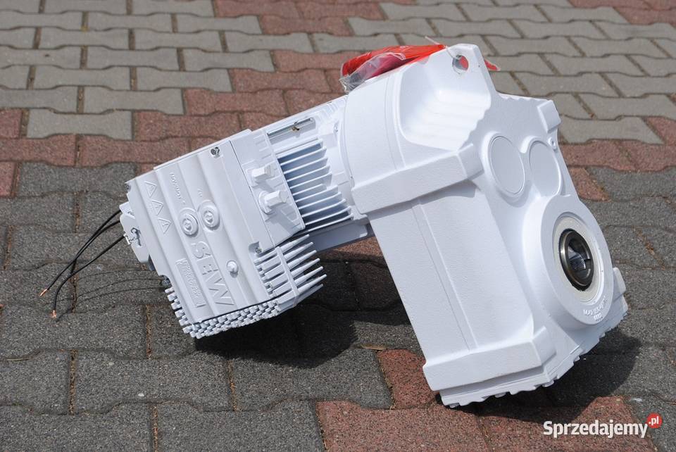 Motoreduktor 22kw 2915obrmin SEW FALOWNIK