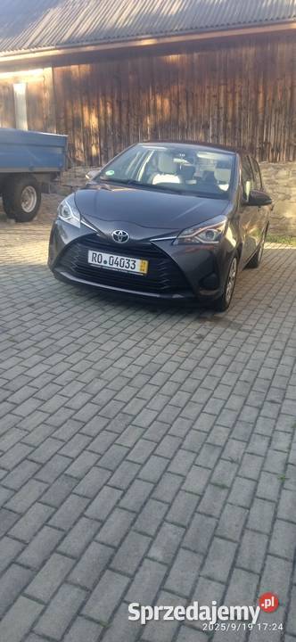 Toyota Yaris 10 2018r 125 Węglówka