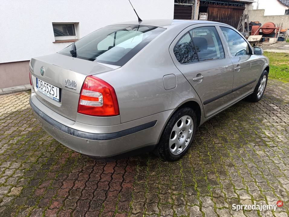 Skoda Octavia II 16 102 dolnośląskie Wałbrzych