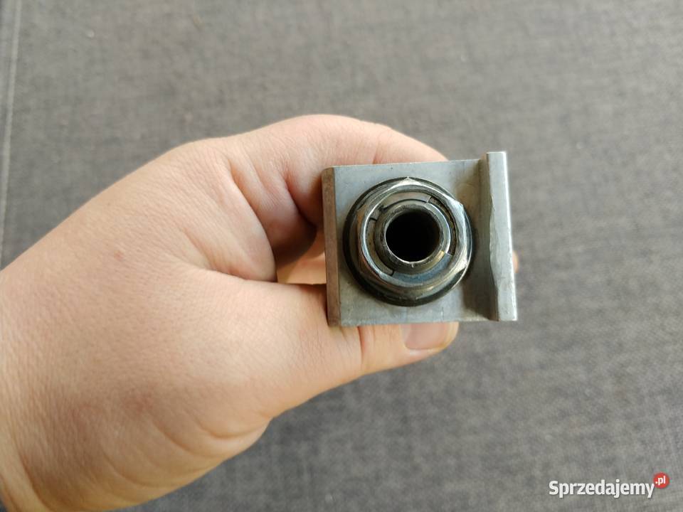 Oś ośka tylna tył Suzuki DL 1000 Vstrom Zamość sprzedam