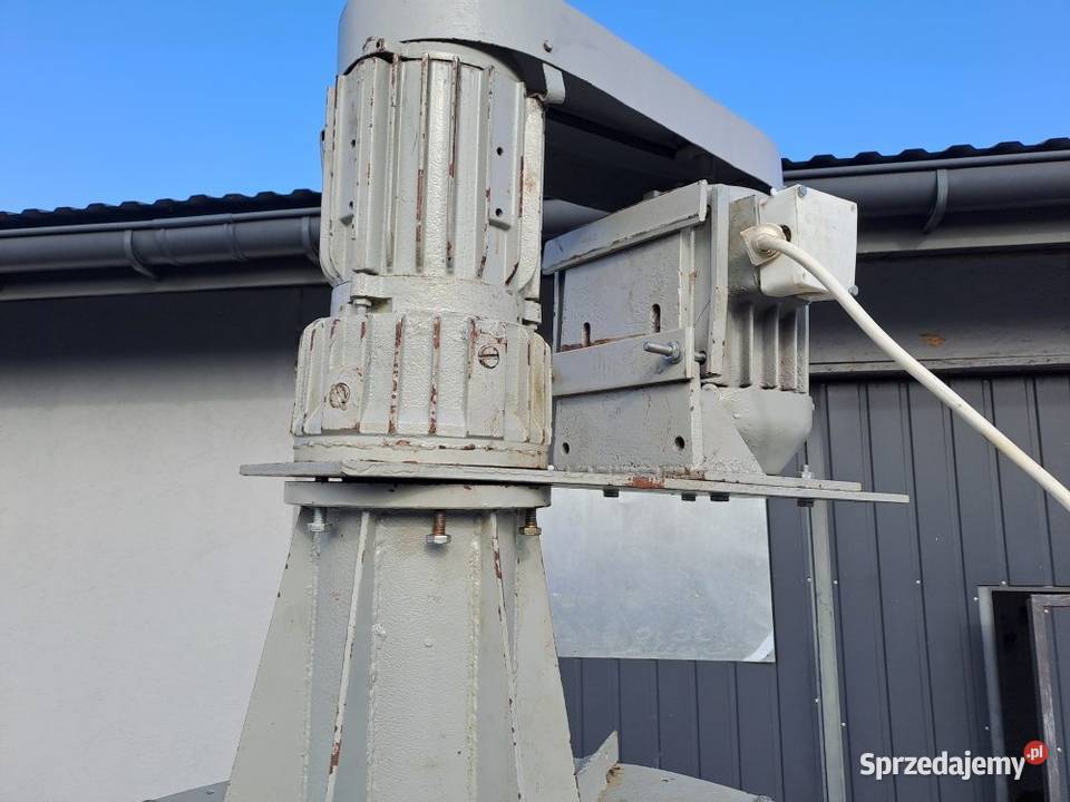 Zbiorniki z mieszadłem do zaprawy klejowej 900 Stary Sącz sprzedam