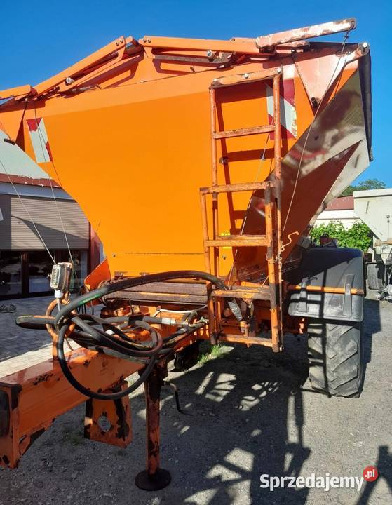 Rozsiewacz wapna nawozu piaskusoli Gustrower Sadogóra